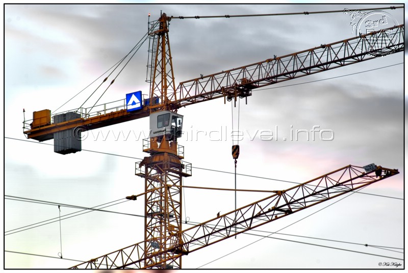 JPG_180EC-H_web.jpg